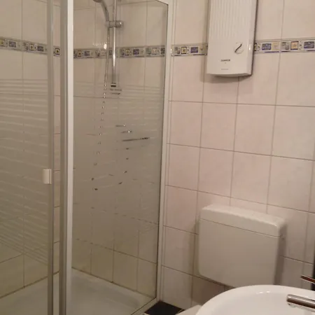 Casa de hóspedes Apartmenthaus Kuehnen 2*